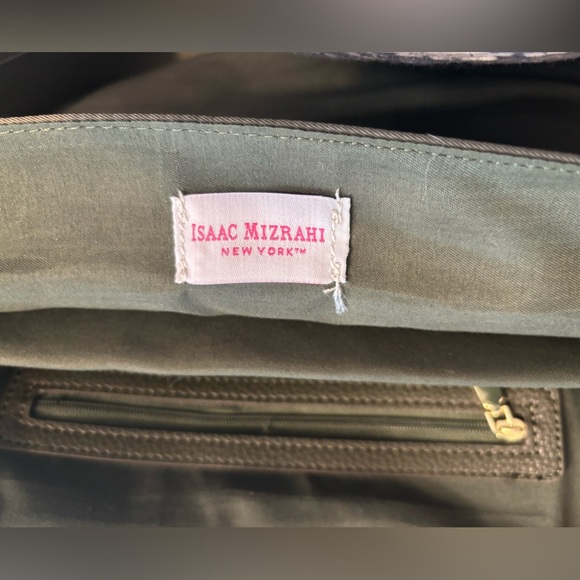 ISAAC MIZRAHI Laptop Quilted Canvas Crossbody Bag - Picture 14 of 14